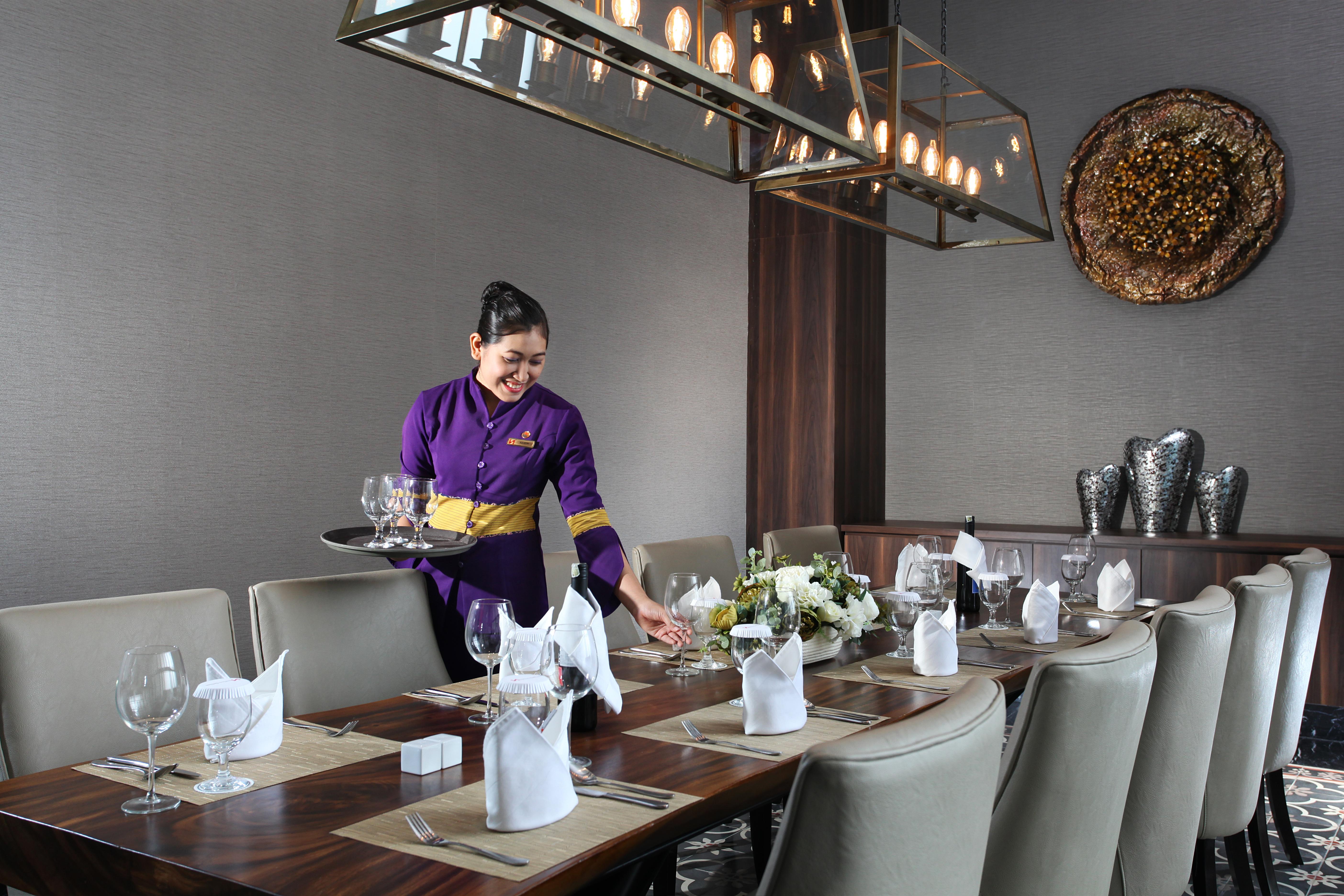 Swiss-Belinn Karawang Exterior foto